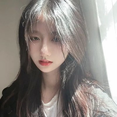 住进阿姨家后，我觉醒了时间暂停